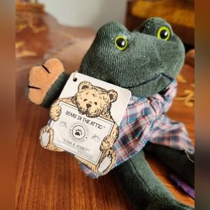 Boyd bears and friends - Ezra R. Rabbit